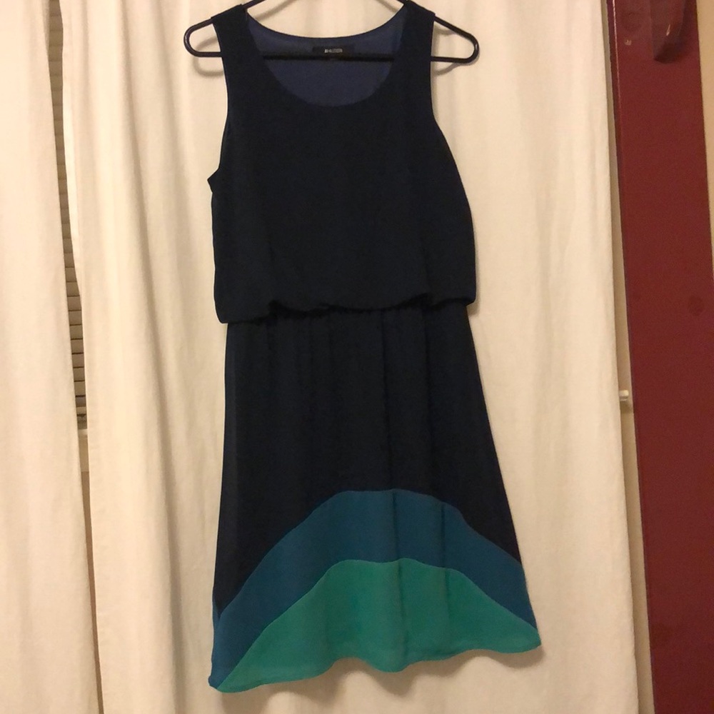 Small navy dress